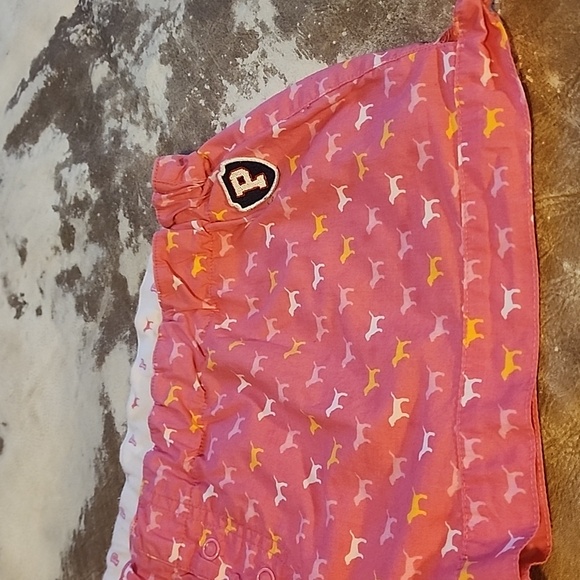 Pink Victoria's Secret Set. Ribbed tank top and Y2K lounge shorts. Both sizes: M - Picture 7 of 9